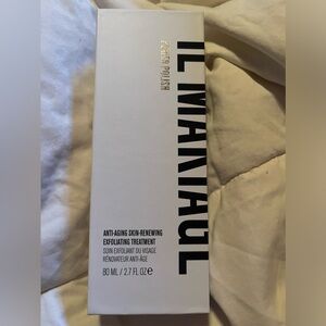 IL Makiage Anti-Aging Skin-Renewing Exfoliating Treatment